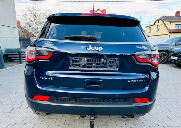 Jeep Compass cena 58500 przebieg: 119000, rok produkcji 2018 z Włoszczowa małe 742